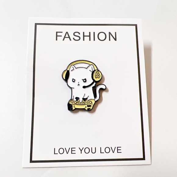Gamer Cat Enamel Pin - Picture 2 of 6